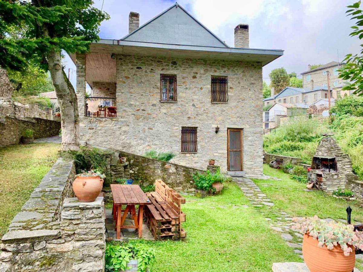 Πέτρινο Παραδοσιακό Σπίτι "Χιονάτη" Villa Nimfaíon Buitenkant foto